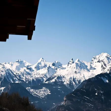 In With Mountain Views Διαμέρισμα *