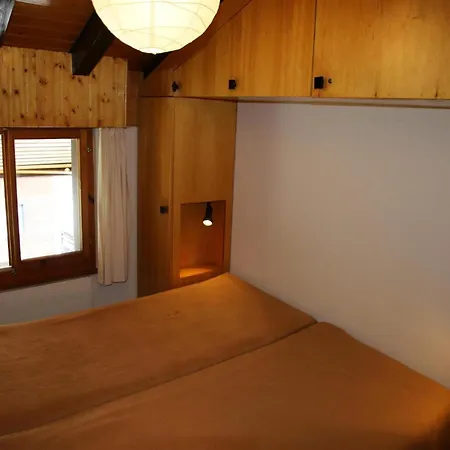 In With Mountain Views *