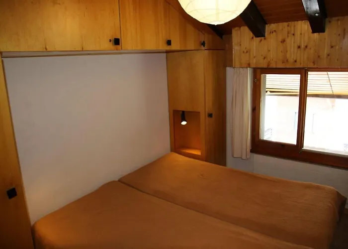 아파트 In With Mountain Views