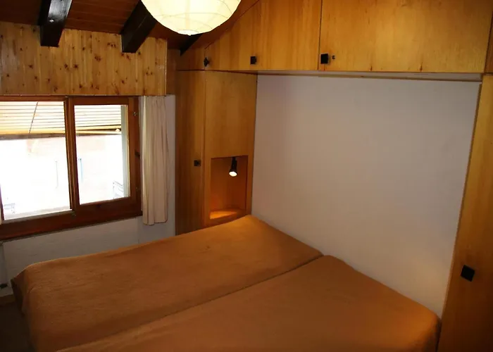 In With Mountain Views *